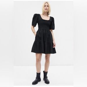 GAP - Black 100% Cotton Mini Dress with Puff Sleeves (M)